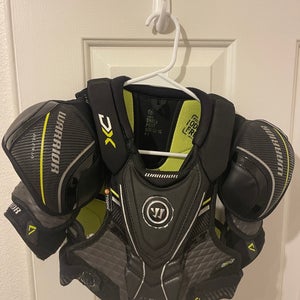 Small Junior Warrior Alpha DX Shoulder Pads (Used)