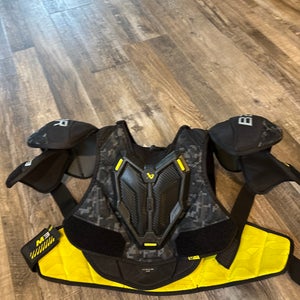 Large Intermediate Bauer Supreme M3 Shoulder Pads (Used)