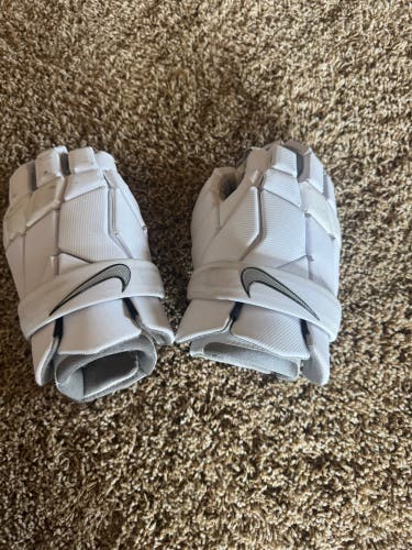 Nike Vapor Lacrosse Gloves Large (Used)