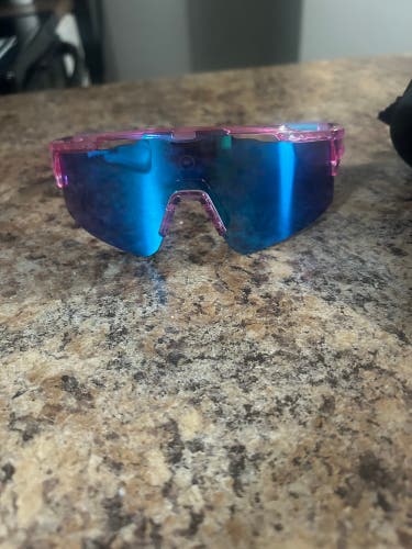 Solaro Pink sunglasses used- like new