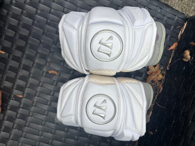 Medium Adult Warrior Evo Pro Arm Pads (Used)