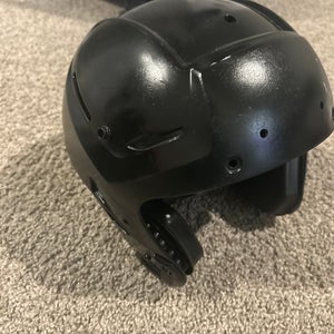 Medium Youth Schutt F7 Helmet (New)