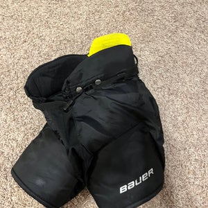 Youth Medium Bauer Supreme S170 Hockey Pants (Used)