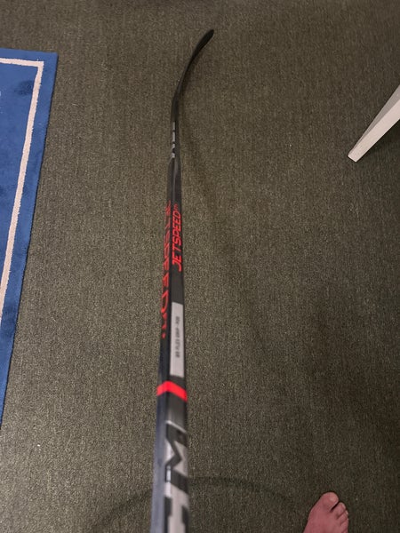 Senior CCM JetSpeed Team Left Hand Hockey Stick P28 Pro Stock (New)