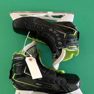 Senior Bauer GSX Hockey Goalie Skates Regular Width 8 (Used)
