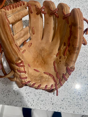 2025 Rawlings Heart of the Hide RH Baseball Glove 11.5" (Used)