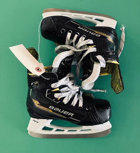 Youth Bauer Supreme M4 Hockey Skates Regular Width 11.5 (Used)