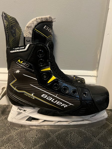 Bauer Supreme M40 Hockey Skates Regular Width  Size 3 (Used)