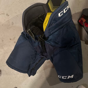 Intermediate Small CCM Tacks 5092 Hockey Pants (Used)