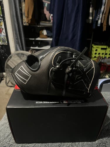 Rawlings REV1X RH Pitcher's Baseball Glove 11.75" (Used)