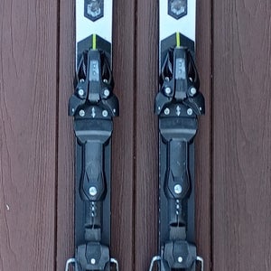 Unisex 2019 HEAD 183 cm Racing 2019 World Cup Rebels i.GS RD Skis With Bindings Max Din 16 (Used)