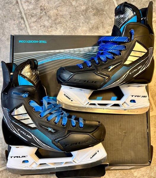 True TF7 Hockey Skates Regular Width Size 4 (Used)