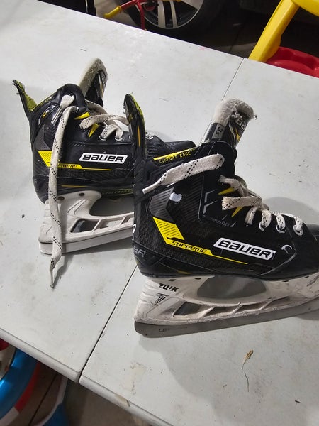 Bauer Supreme M4 Hockey Skates Extra Wide Width Size 3.5 (Used)