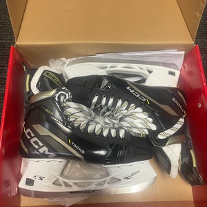 CCM Tacks AS580 Hockey Skates Regular Width 9.5 (New)