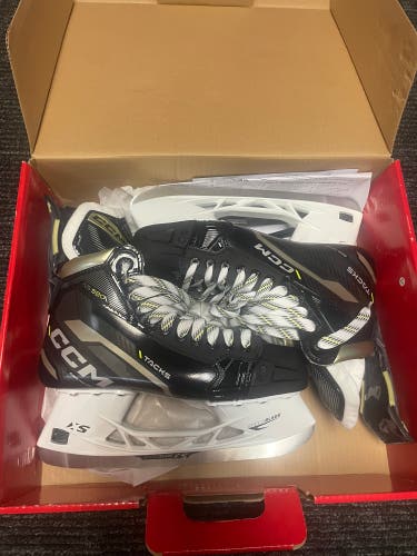 CCM Tacks AS580 Hockey Skates Regular Width 9.5 (New)