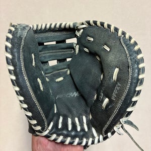 Catcher's RH Easton ProWess Baseball Glove 32.5" (Used)