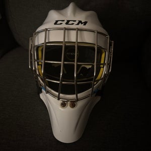 Senior 2023 Large CCM Axis 1.5 Goalie Mask (Used)