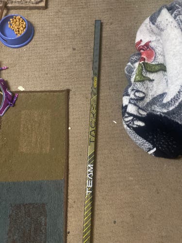 Senior CCM Super Tacks Team Right Handed Hockey Stick P28 (Used)