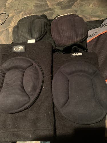 (Used) Body Próx Knee Pads / And Franklin Knee Pads