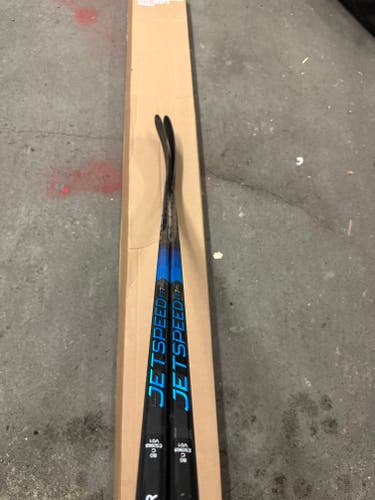 CCM Jetspeed FT7 Pro Blue - *WRIGHTER* - RH - 80 Flex - P28+1/4" (SINGLE STICK)