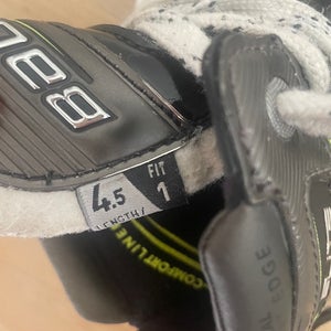 Bauer Elite Ice Hockey Goalie Skates 4.5 (lightly used)