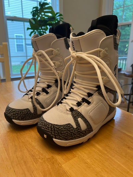 Men's Size M 9.5 (W 10.5) Burton Freestyle Snowboard Boots Medium Flex (New)