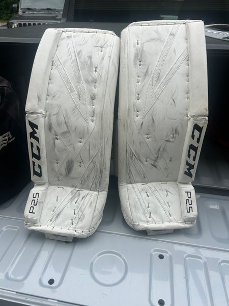 26" CCM Premier P2.5 Goalie Leg Pads (Used)