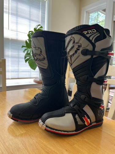 Black/Silver Fox Racing Forma Pro Men's Size M 10.0 (W 11.0) Motocross Boots (New)
