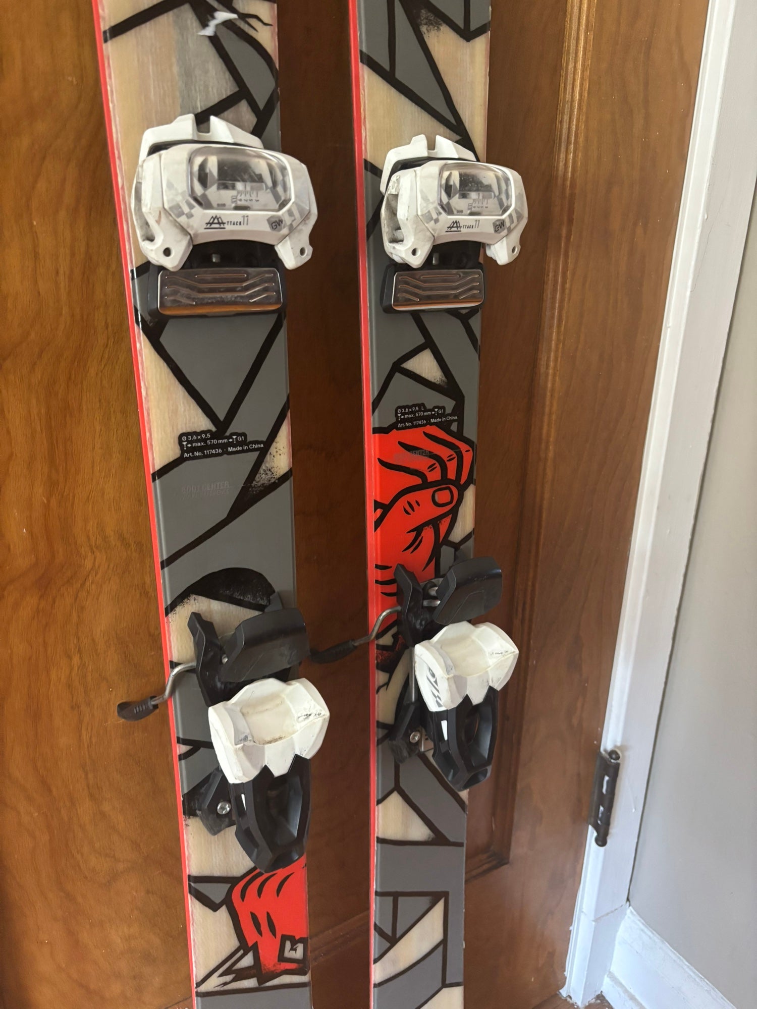 Volkl Revolt 95 165cm with Tyrolia Attack 11 GW Bindings
