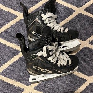 2024 CCM Tacks XF Pro Hockey Skates Size 4 (Used)