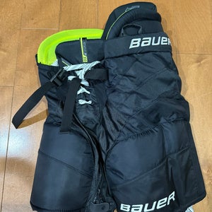 Junior Medium Bauer HP Pro Hockey Pants (New)