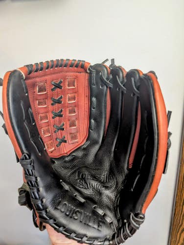 Louisville Slugger RH Softball Glove 13.5" (Used)