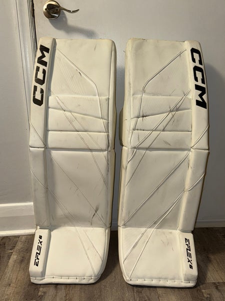 35" CCM Eflex 6 Goalie Leg Pads (Used)