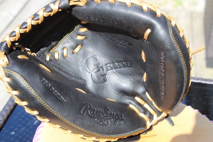 Catcher's RH Rawlings Gold Glove Elite Baseball Glove 32.5" (Used)