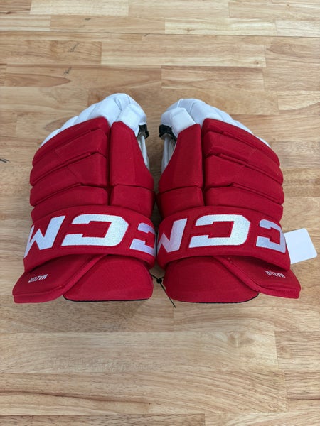Detroit Red Wings Stadium Series CCM HGP43SP Gloves 14" Pro Stock (New)