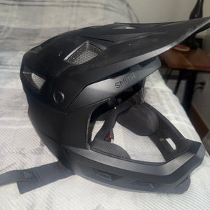 Medium Smith Bike Helmet DH Bike (Used)