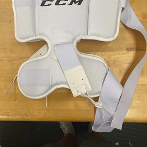 CCM goalie knee/thigh protectors