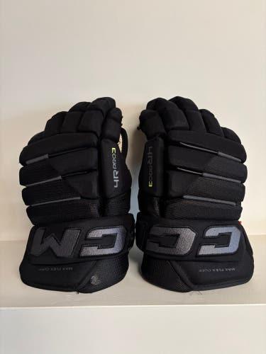 Lightly Used CCM Tacks 4 Roll Pro III Gloves 14" Black on Black