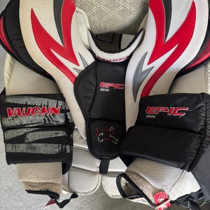 Medium Vaughn Epic 8606 Goalie Chest Protector (Used)