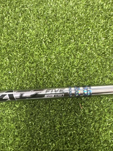 Men's Accra TZ5 70g Shaft Extra Stiff Flex Graphite Shaft (Used) 43”