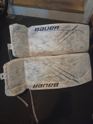 33" Bauer Goalie Leg Pads (Used)
