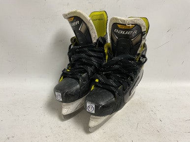 Used Bauer SUPREME 3S Intermediate Hockey Skate Intermediate 4.5 11855-S000190040