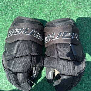 Black Senior Bauer Supreme Ultrasonic Gloves 14” (Used)