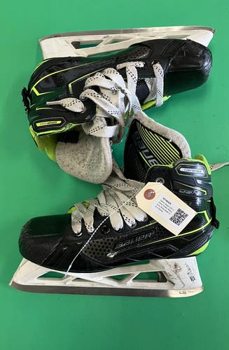 Intermediate Bauer GSX Hockey Goalie Skates Extra Wide Width Size 6 (Used)