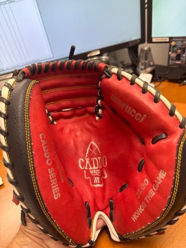 Marucci RH Catcher's Glove 31" (Used)