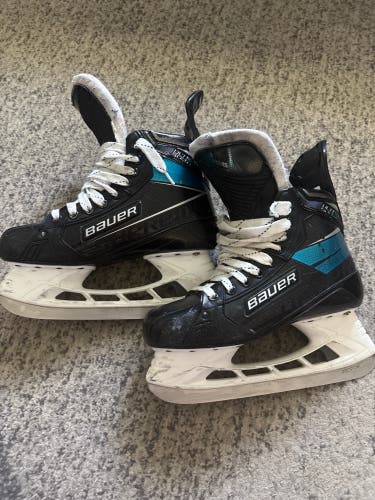 Bauer UltraSonic Skates With FLY-X blades and bauer aetrex souls