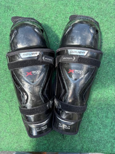 Senior Bauer Vapor X900 Lite Shin Pads 14" (Used)