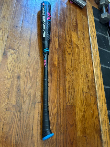 2025 AXE Avenge Pro Hybrid USABat Certified Bat (-10) 20 oz 30" (Used)