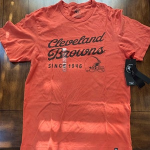 CLEAVLAND BROWNS  47 Brand SHORT SLEEVE *NWT* Adult Medium