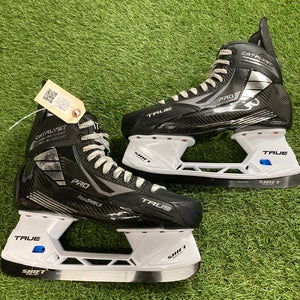 Senior True Catalyst Pro Hockey Skates Wide Width Pro Stock 10 (Used)